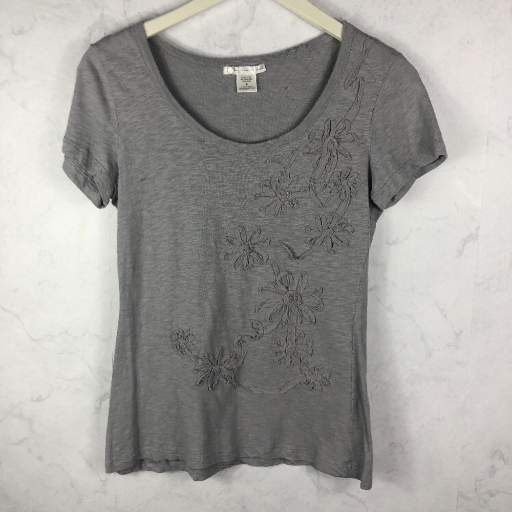[CR] Gray Floral Ruffle Top